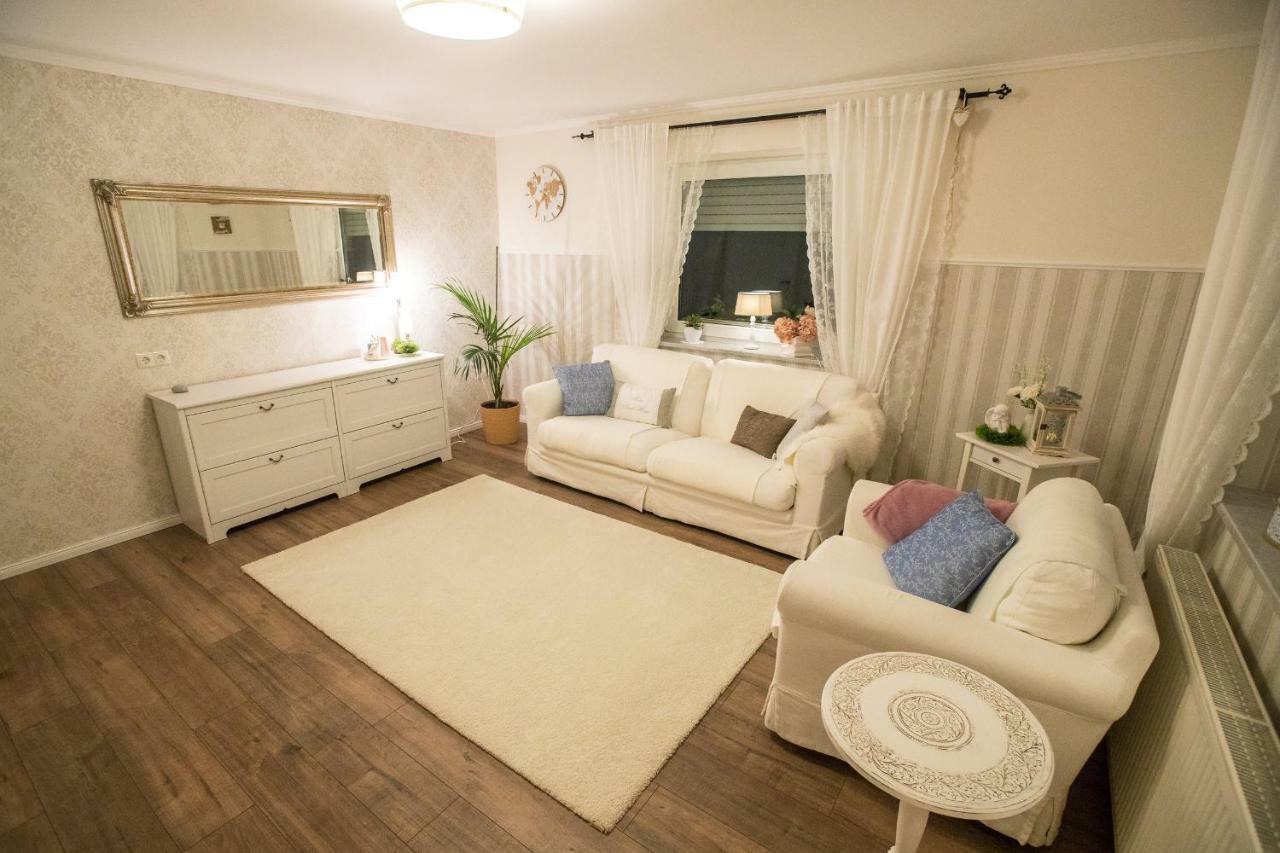 Ferienwohnung Landhaus Swisttal - In Der Naehe Phantasialand Bruehl Und Palmenparadies Therme Euskirchen Eksteriør bilde