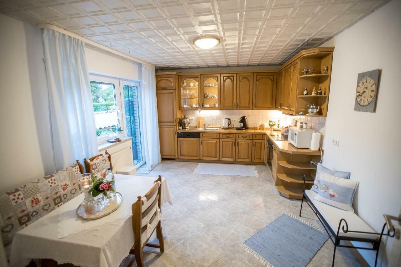 Ferienwohnung Landhaus Swisttal - In Der Naehe Phantasialand Bruehl Und Palmenparadies Therme Euskirchen Eksteriør bilde